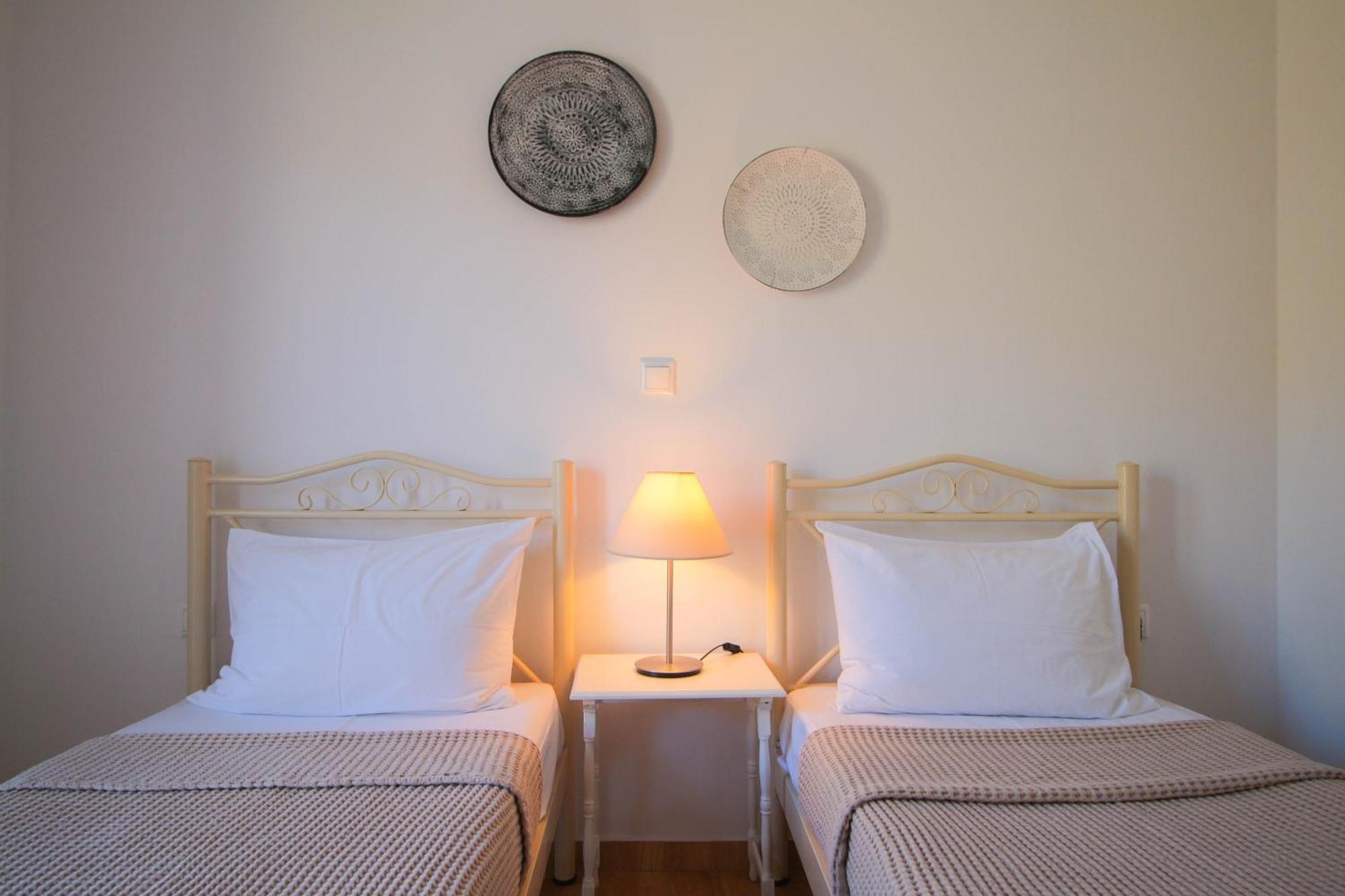 Iliopetra residence - 5BR Villa in Agios Romanos Esterno foto