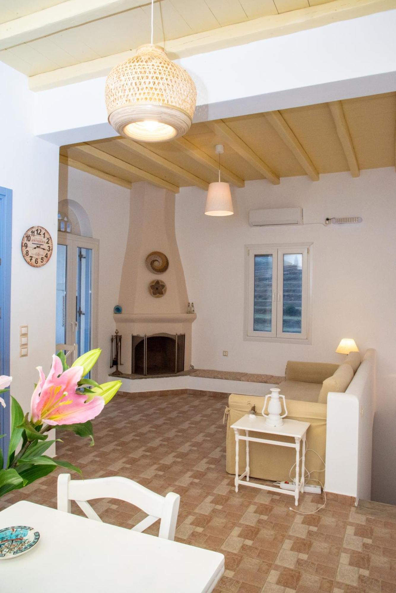 Iliopetra residence - 5BR Villa in Agios Romanos Esterno foto